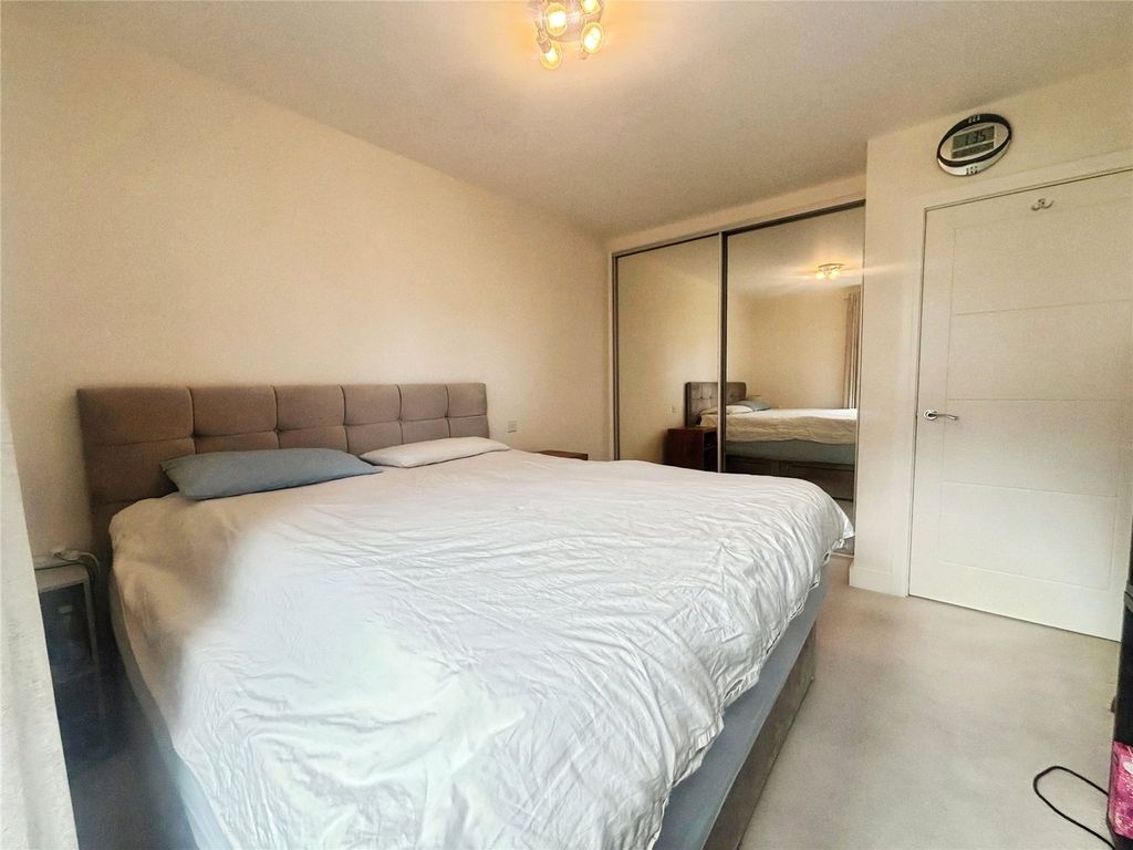 Property photo 2 of 17 Picture No. 04