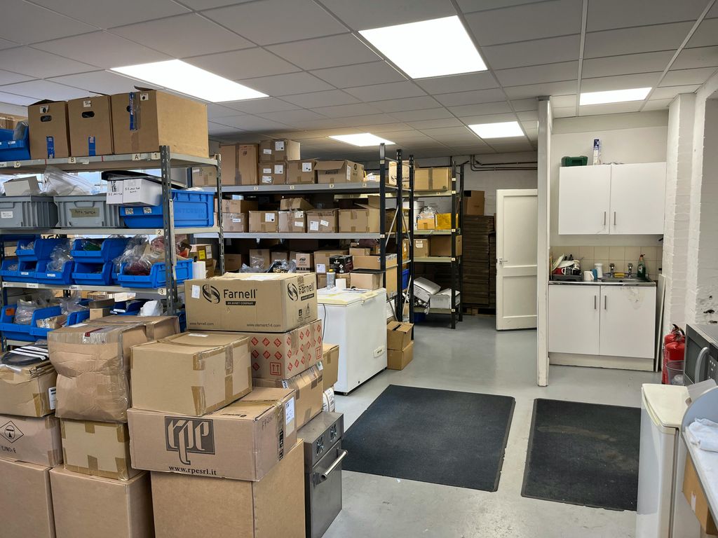 Property photo 3 of 17 20251010_132650701_Ios.Jpg