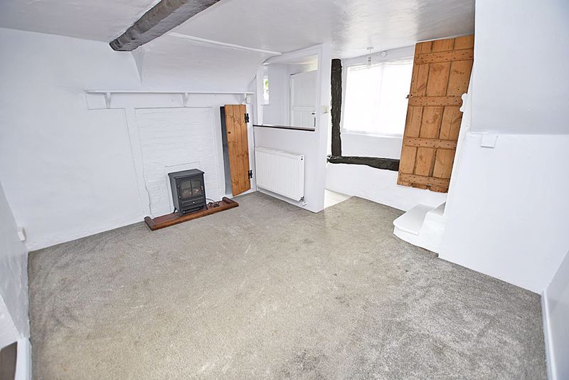 Property photo 3 of 9 Photo 5