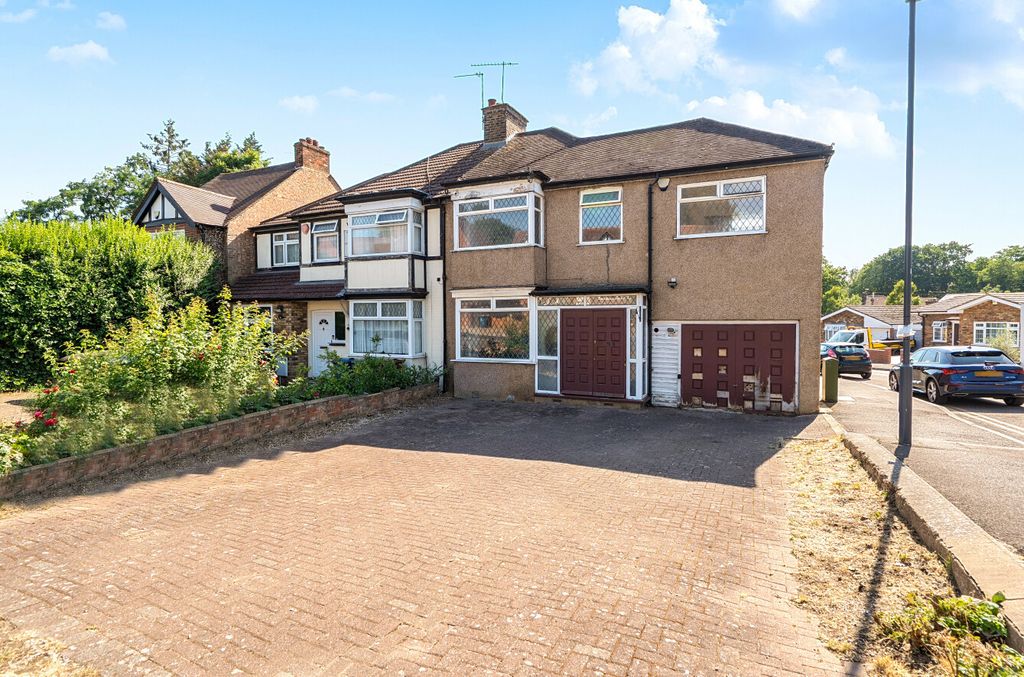 Property photo 1 of 20 1488136-18-6A551B...