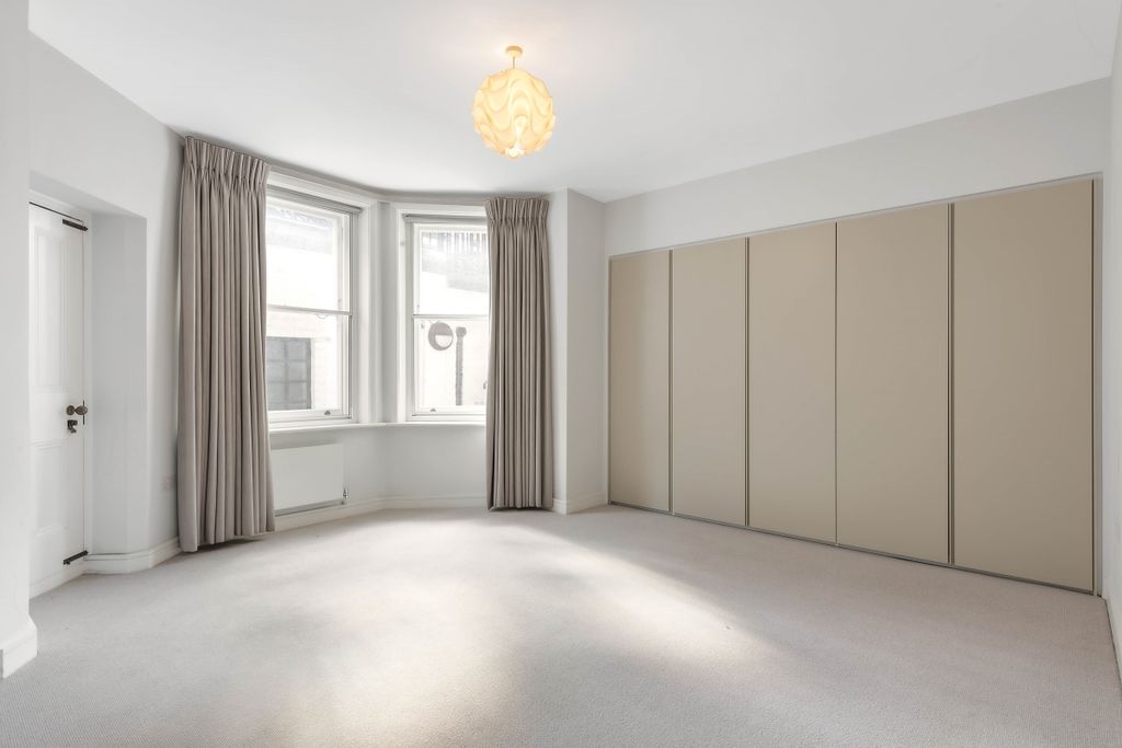 Property photo 1 of 6 Awinship-9387-03-...