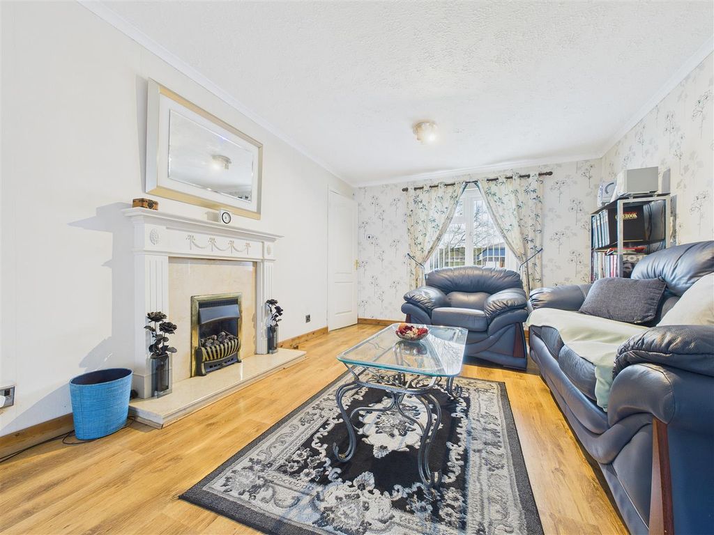 Property photo 2 of 11 Cam01407G0-Pr0071-Still007.Jpg