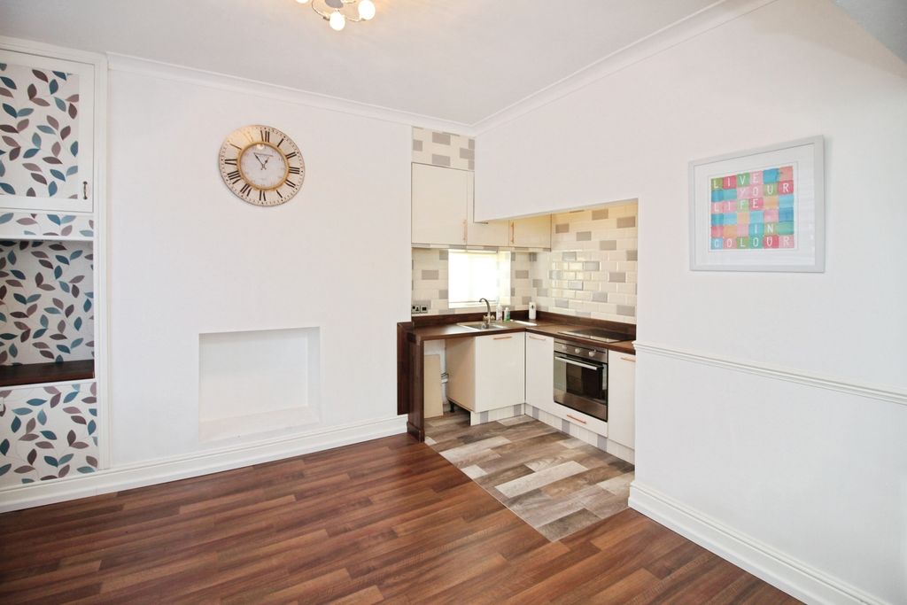 Property photo 2 of 14 Pbox-Img.Jpg