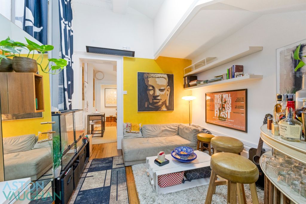 Additional image 10 of 4 bed flat for saleLewes Crescent, Brighton, East Sussex BN2