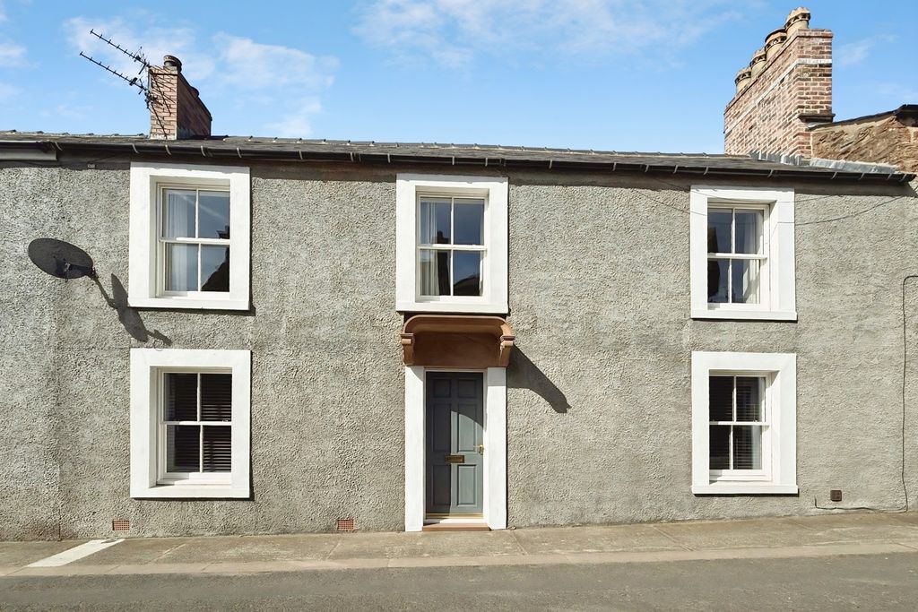 Property photo 1 of 16 External