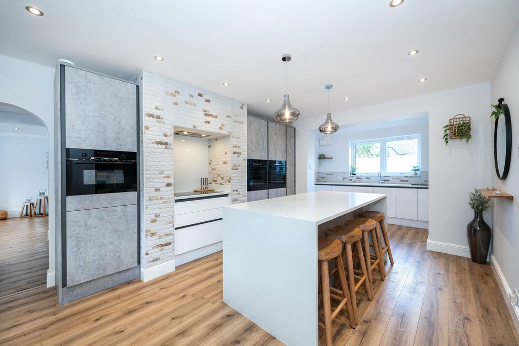 Property photo 2 of 26 J6Avtwnx