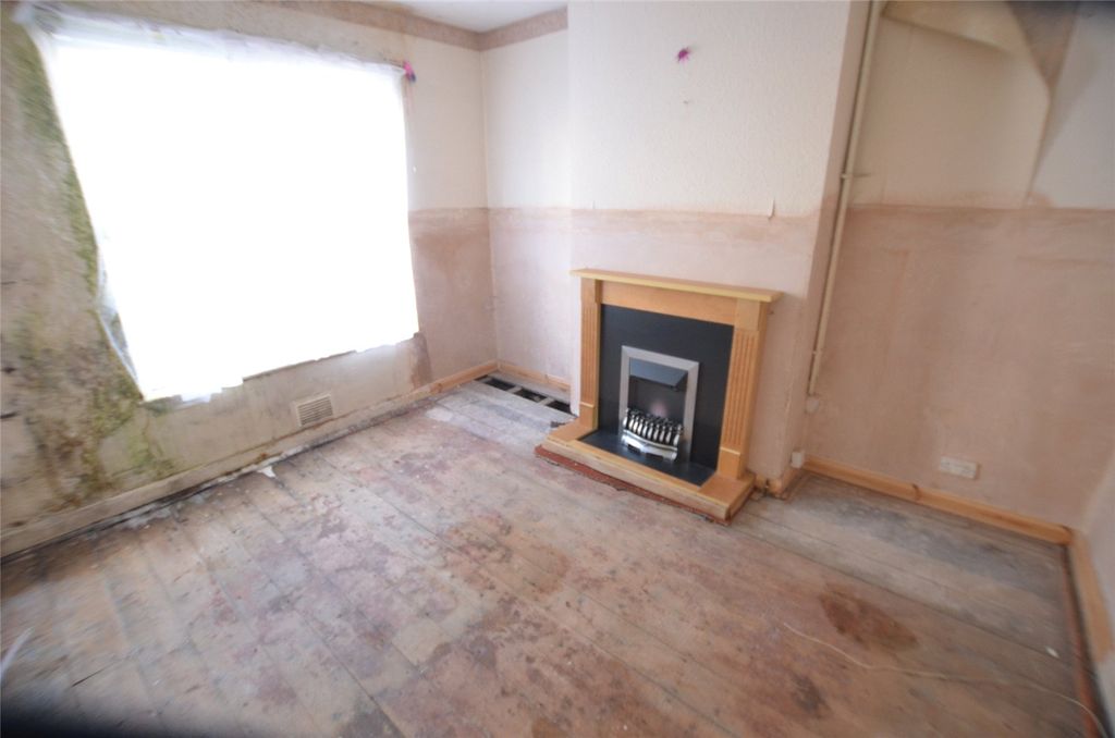 Property photo 3 of 9 Picture No. 10