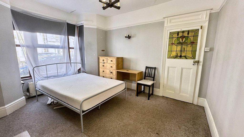 Property photo 2 of 15 Hh2