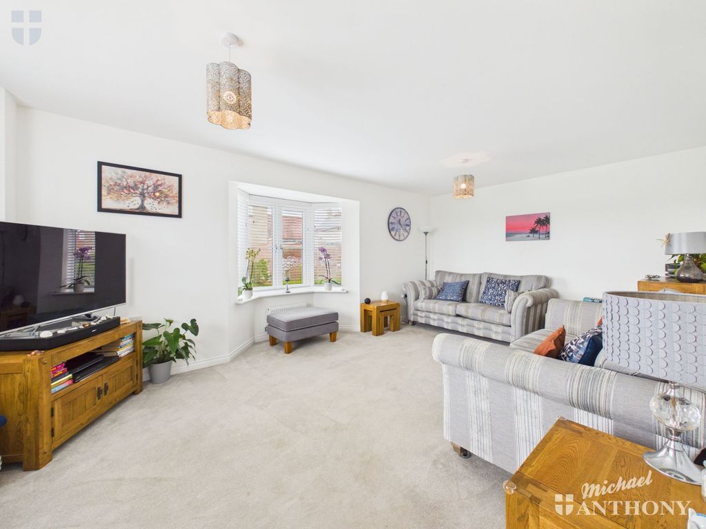 Property photo 3 of 16 Cam03852G0-Pr0622-Still006