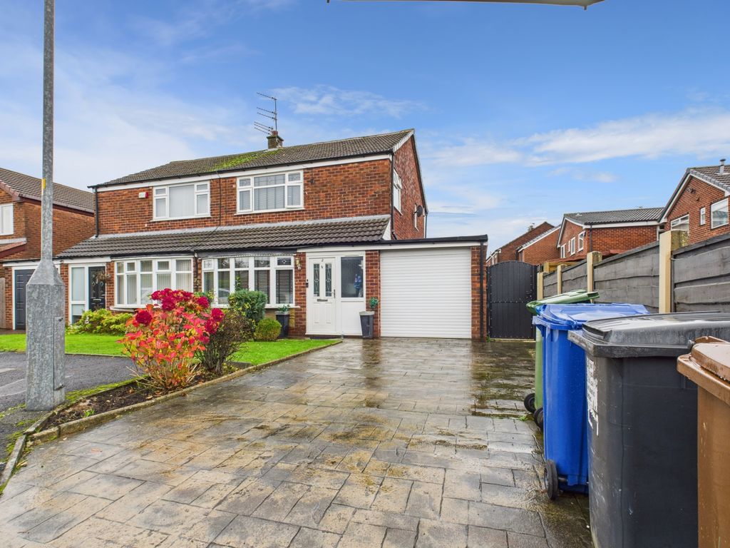 Property photo 2 of 29 Cam03729G0-Pr0173-Still007