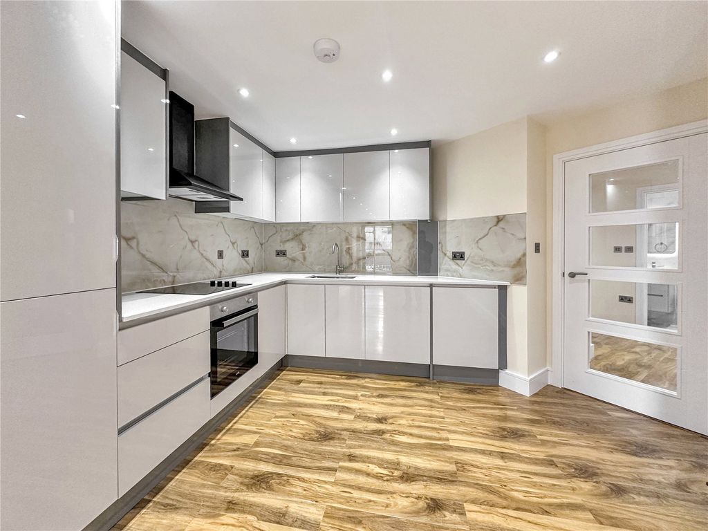 Property photo 2 of 10 Picture No. 19