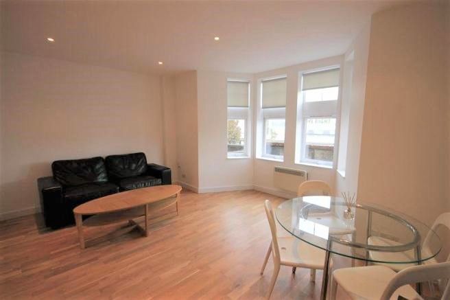 Property photo 1 of 2