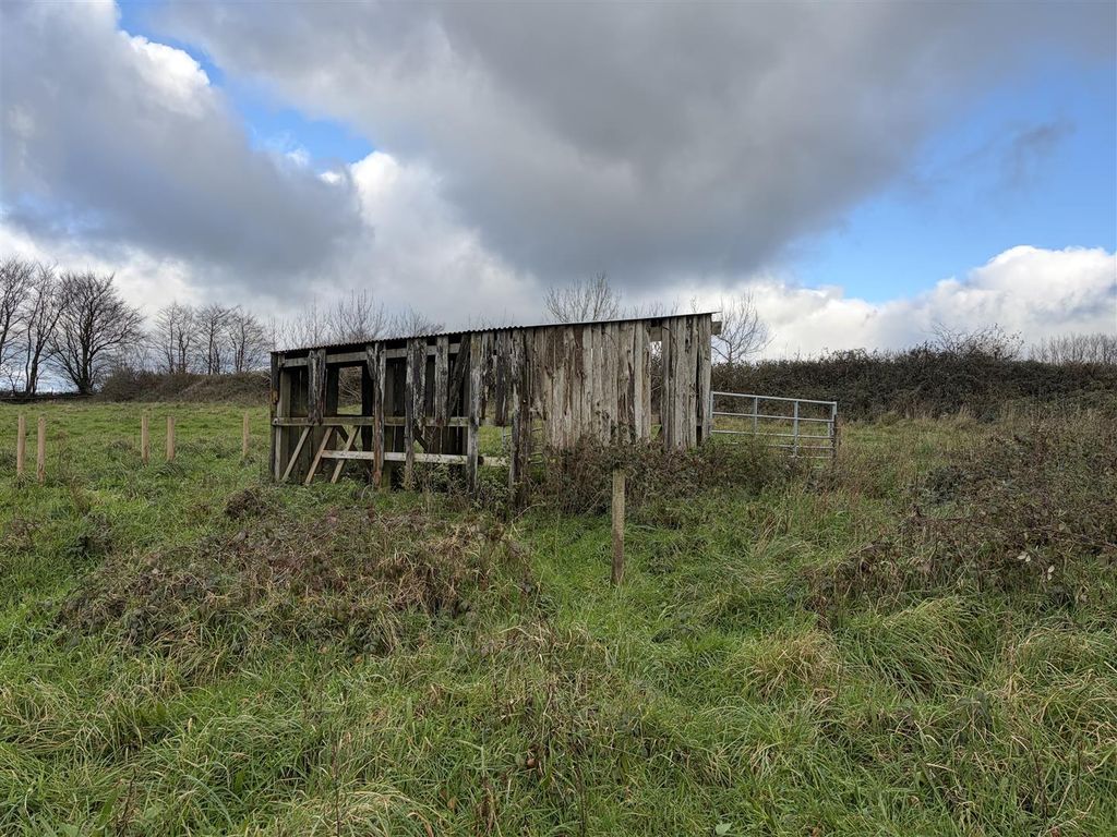 Property photo 3 of 12 Img_0014 3.Jpeg