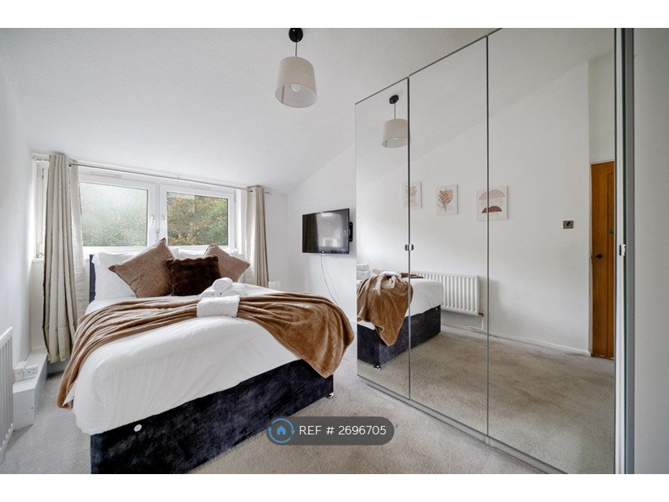 Property photo 1 of 18 Bedroom 3 (Double)