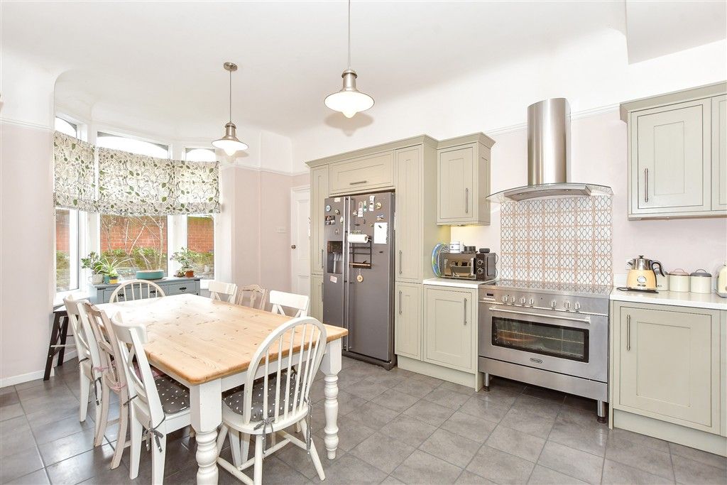 Property photo 3 of 15 Kitchen/Diner
