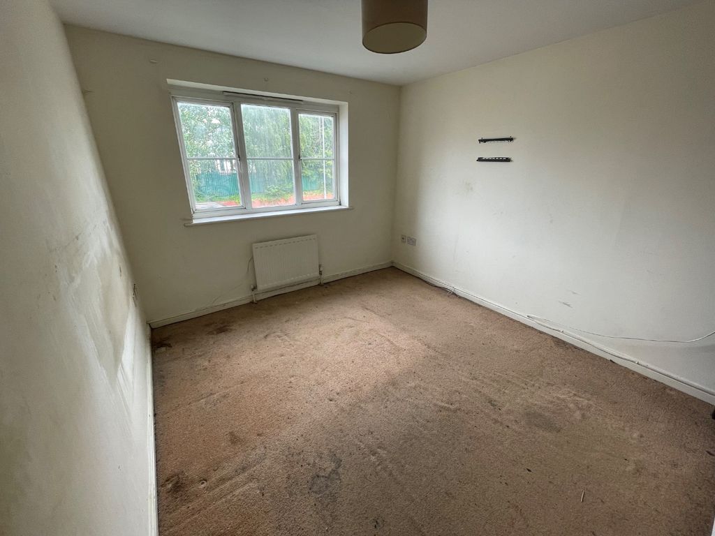 Property photo 2 of 5 5229181