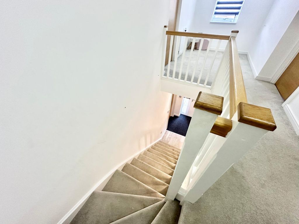 Additional image 10 of 4 bed detached house to rentAspen Close, Birtley DH3