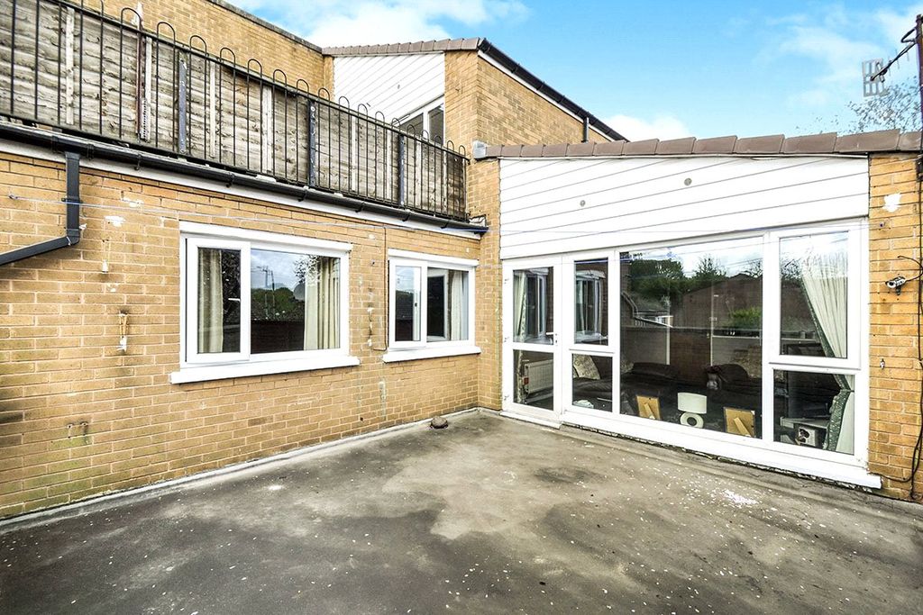 Property photo 1 of 11 External