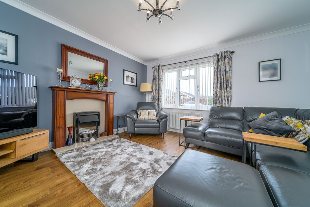 Property photo 3 of 27 Photo 10