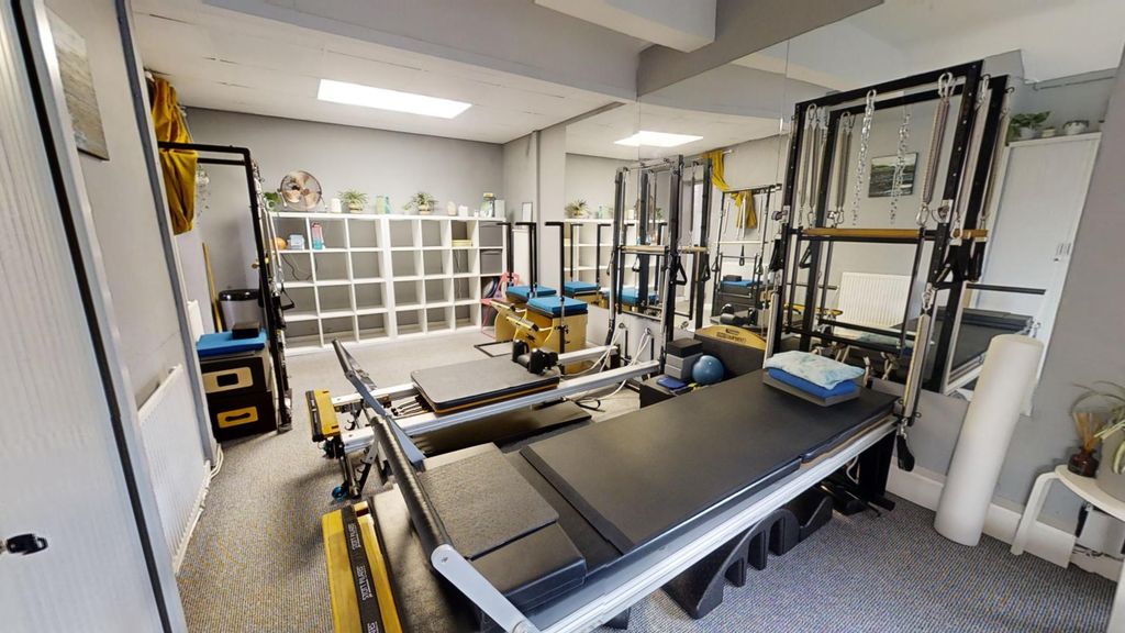 Property photo 3 of 7 Bank-House-07012024_095727.Jpg