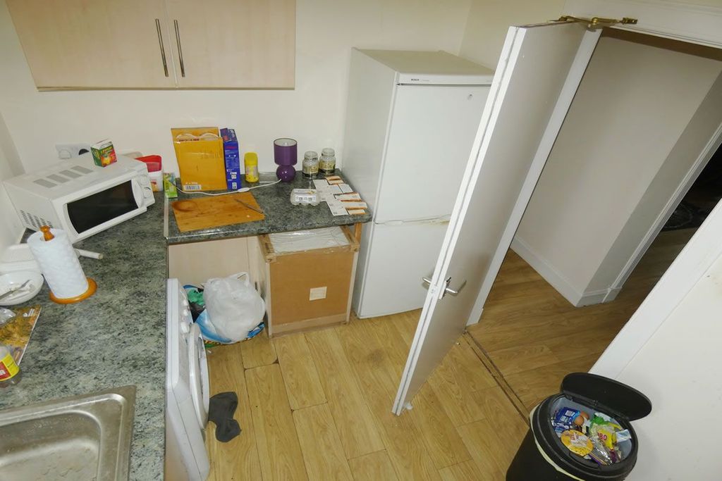 Property photo 3 of 9