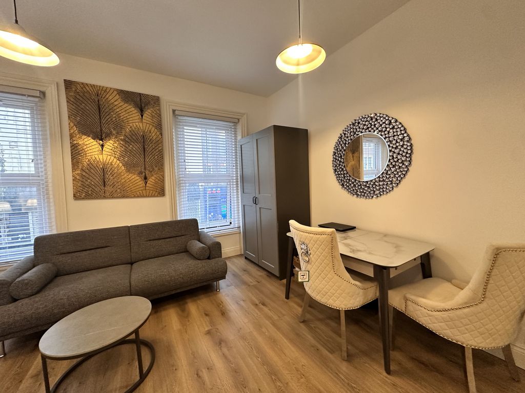 Property photo 3 of 4 Gallery