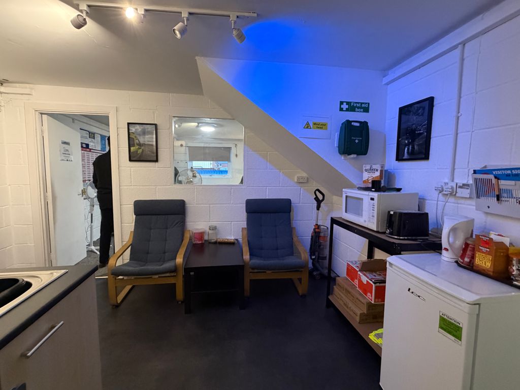 Property photo 2 of 4