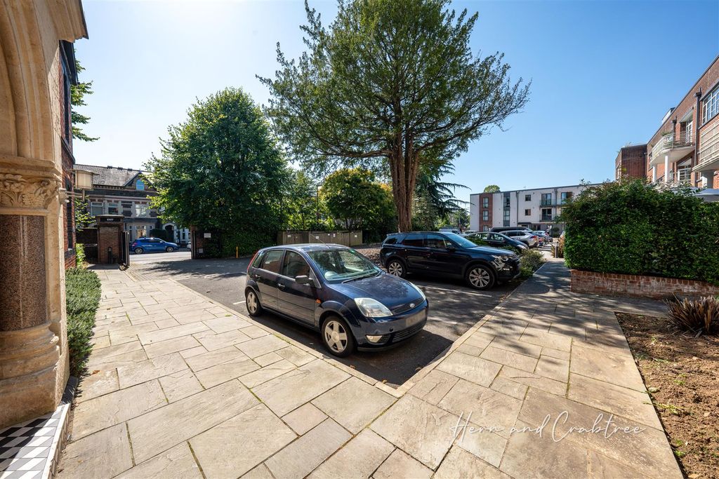 Property photo 3 of 20 The Lindens, Pontcanna, Herncrabtree (20).Jpg