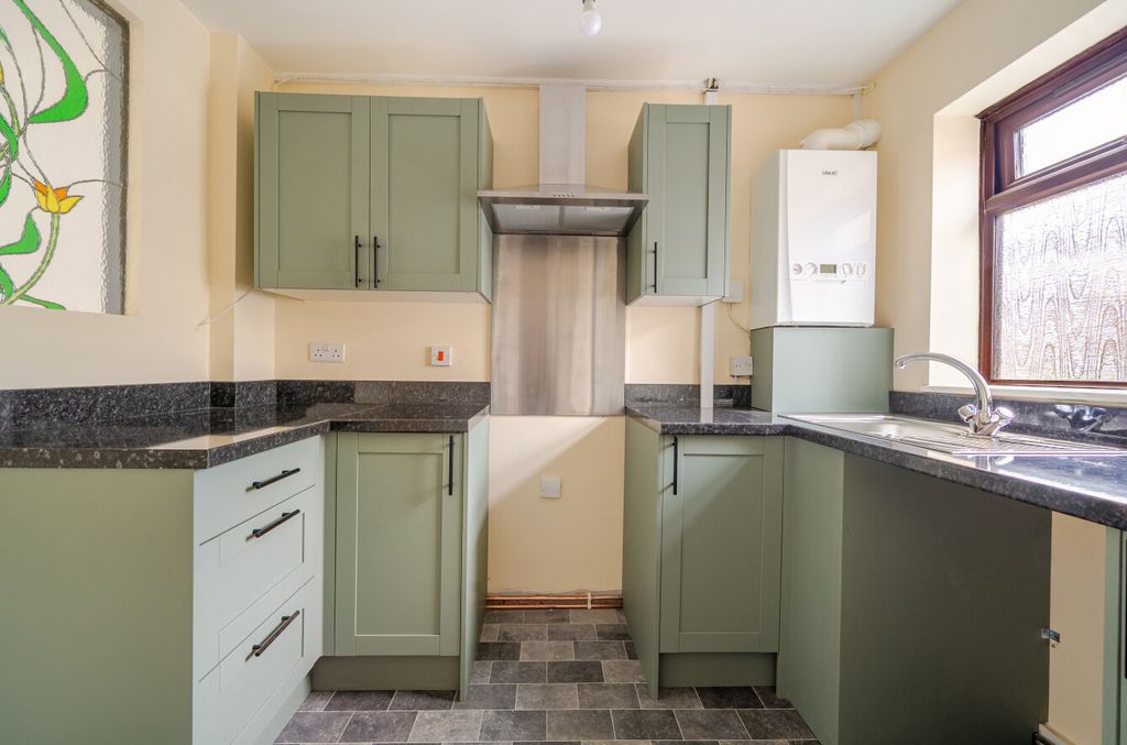 Property photo 3 of 19 1457490-16-6A01c7...