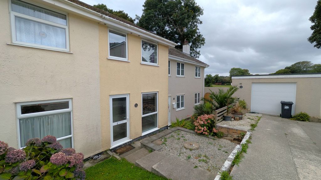 Property photo 1 of 12 Front