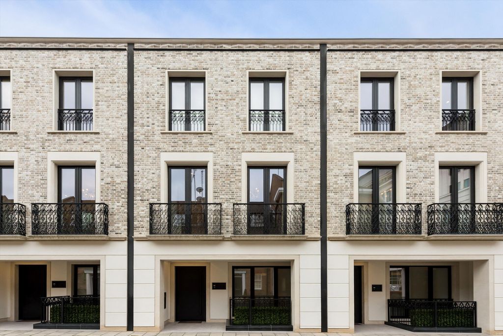 Property photo 1 of 17 Image