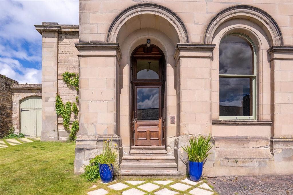 Property photo 3 of 39 Old_Bank_House-24.Jpg