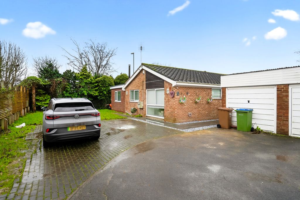 Property photo 2 of 17