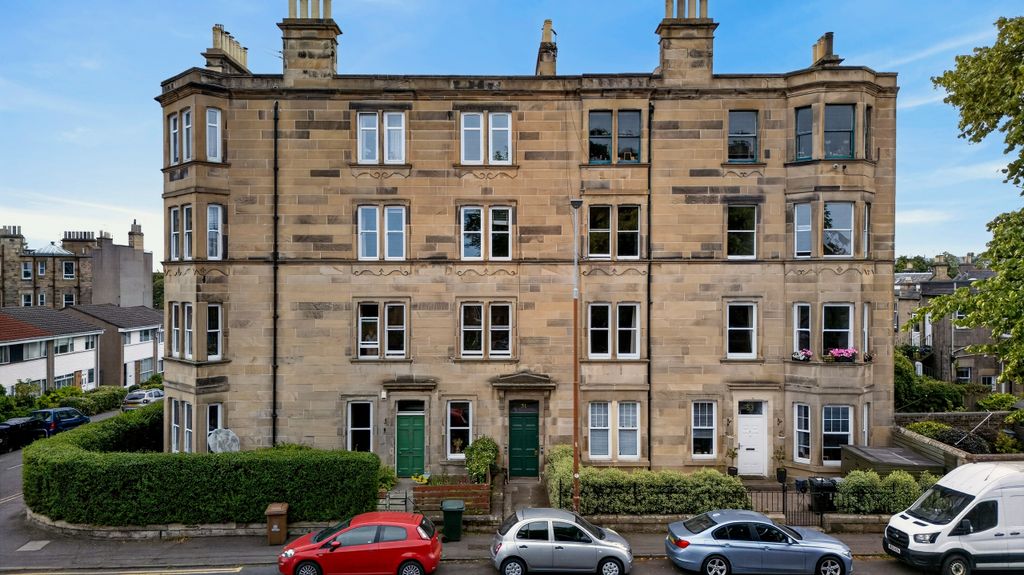 Property photo 3 of 42