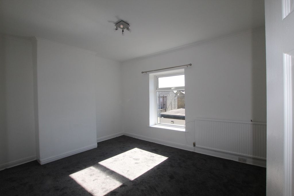 Property photo 3 of 9 Img_4958