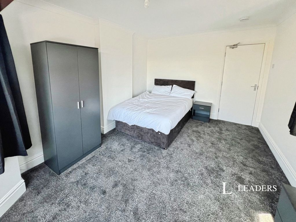 Property photo 1 of 5 Pbox-Img.Jpg