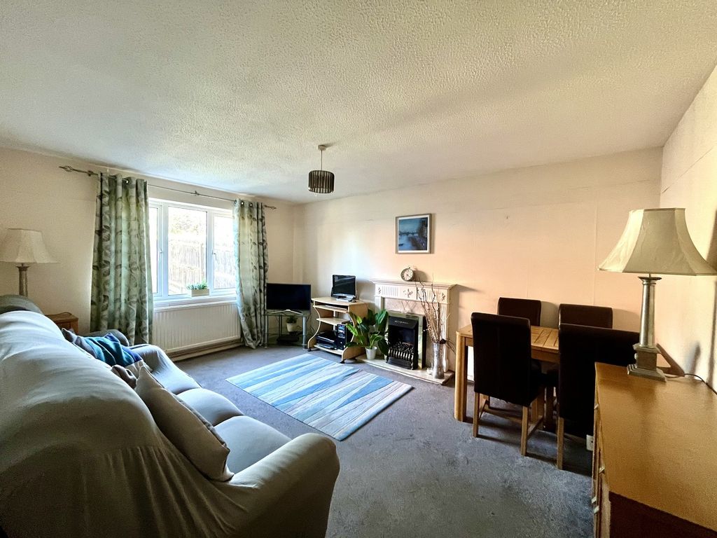 Property photo 2 of 7 Not Specified