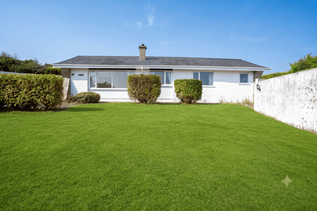 Property photo 2 of 32