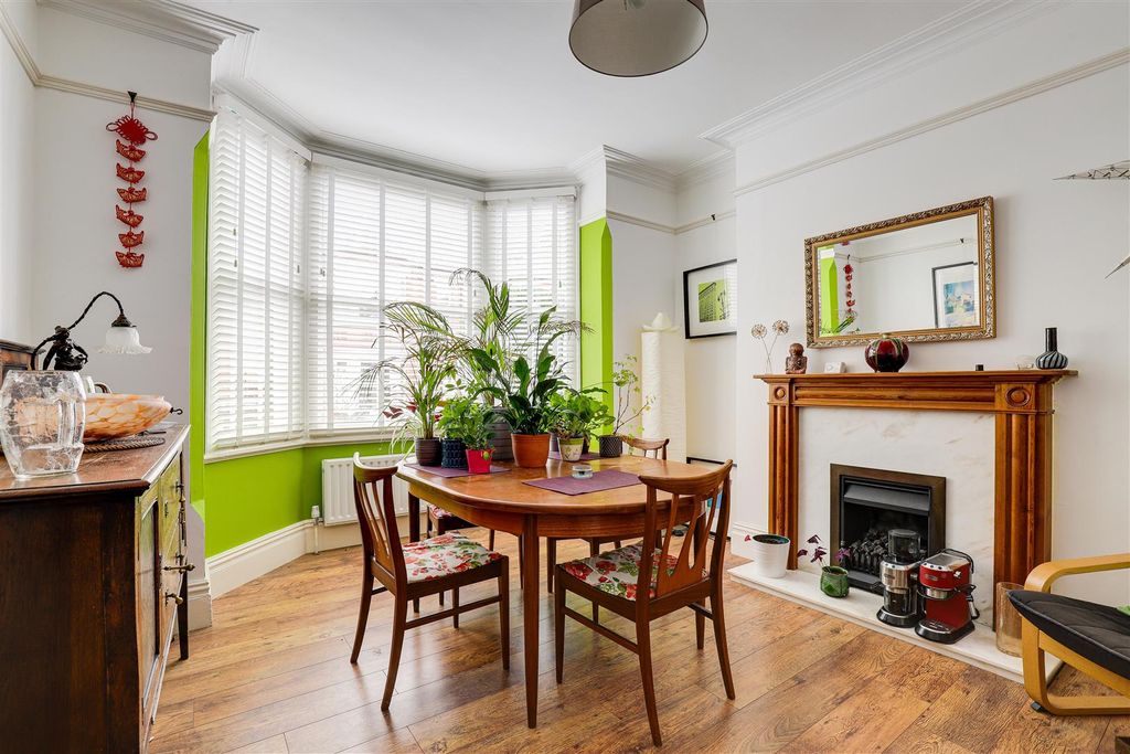 Property photo 2 of 20 Img_9744-Img_9748.Jpg