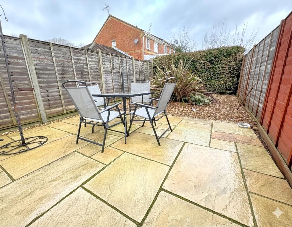 Property photo 2 of 12 Gemini_Generated_Image_9Br4Aa9Br4Aa9Br4.Jpg