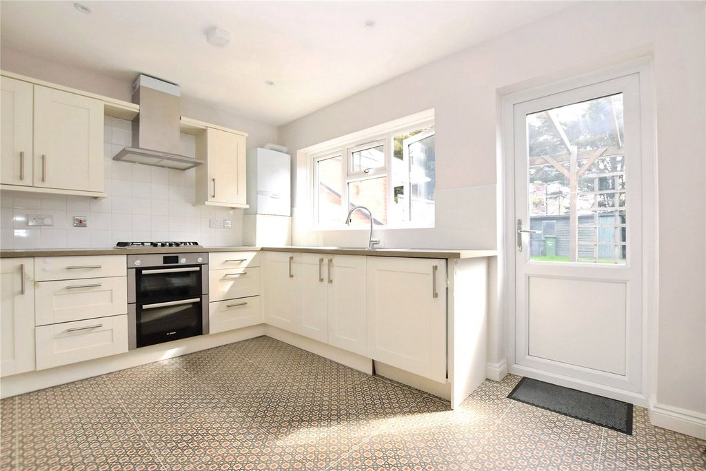 Property photo 2 of 8 Picture No. 04