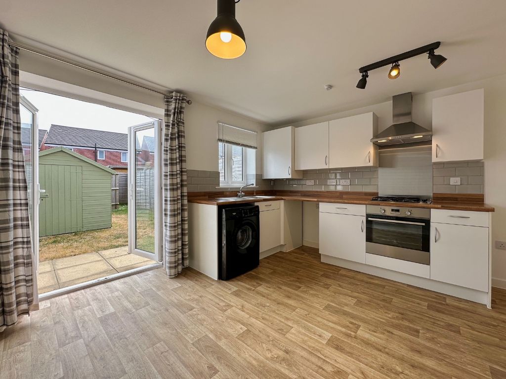 Property photo 3 of 17 5307835