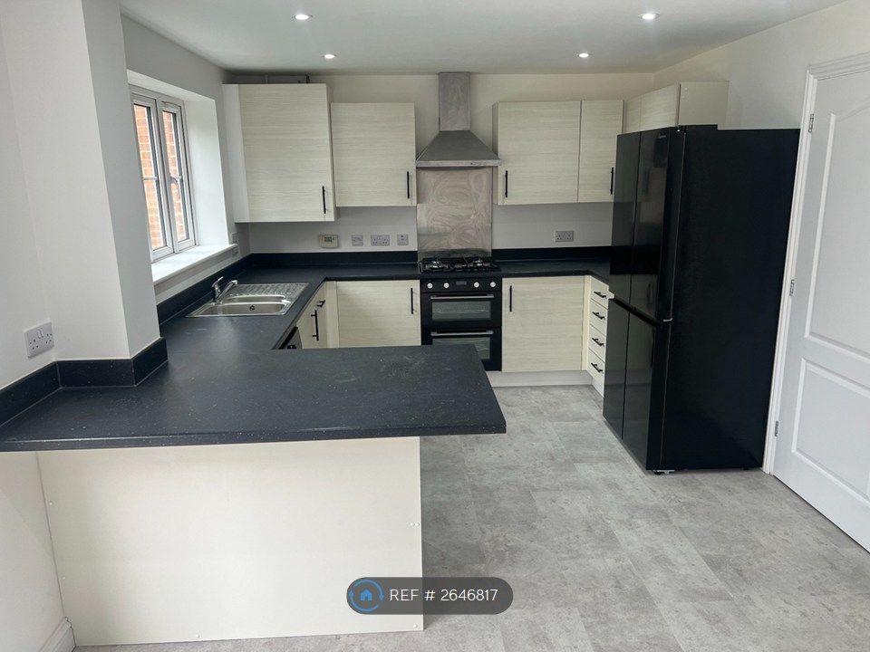 Property photo 2 of 28 Kitchen
