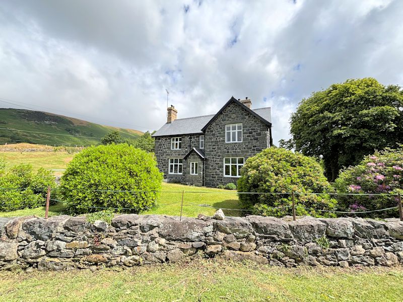 Property photo 3 of 58
