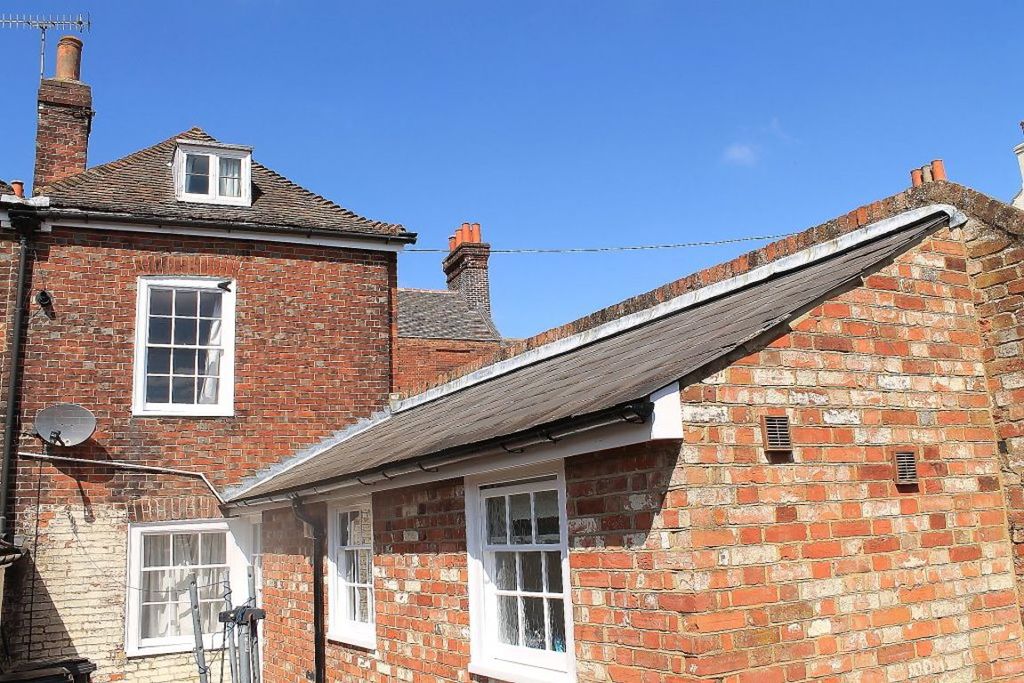 Property photo 3 of 35