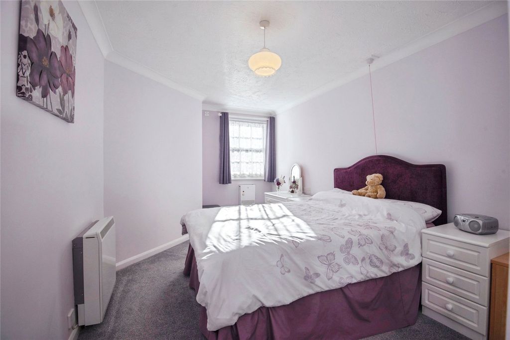 Property photo 3 of 11 Bedroom