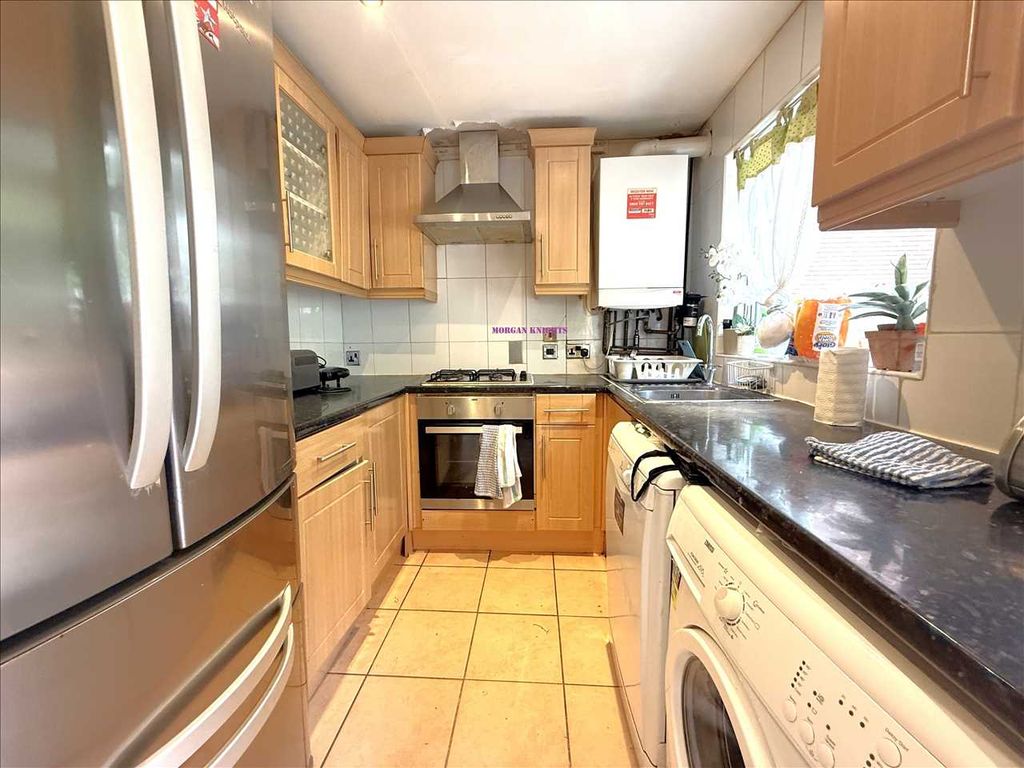 Property photo 3 of 9