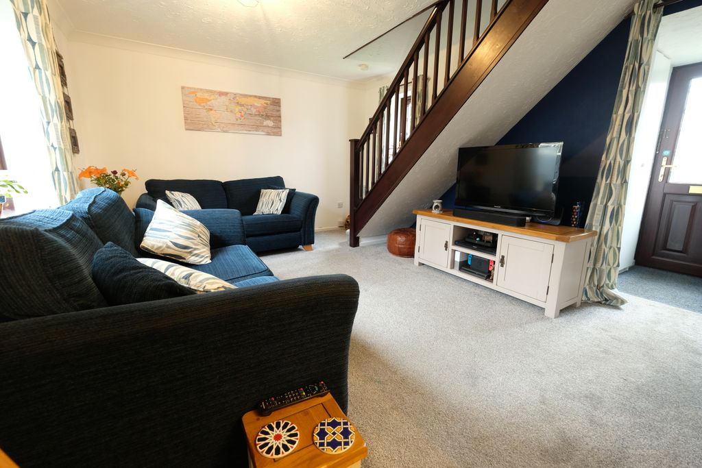 Property photo 3 of 12 Sitting Room