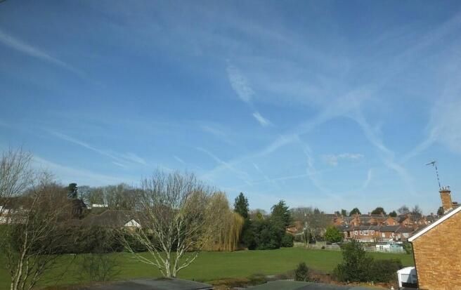 Property photo 2 of 9 Lounge