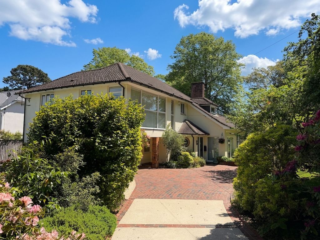 Property photo 1 of 30